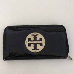 Tory Burch wallet